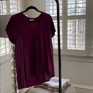 T.la plum top
